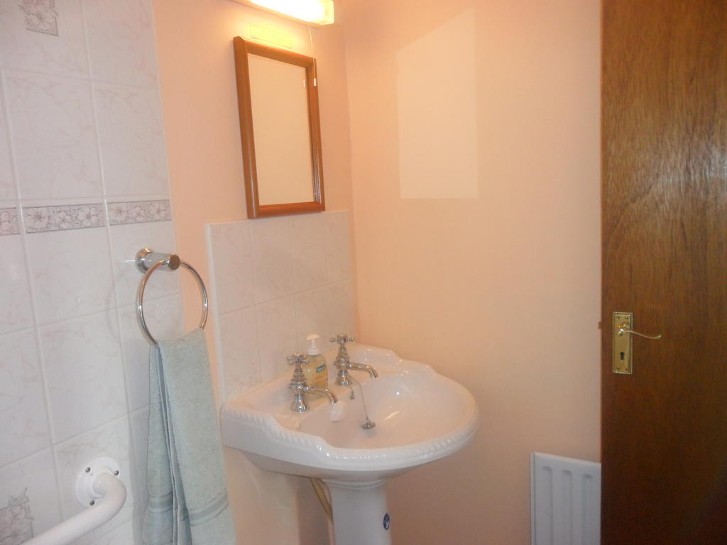 Glen House Room Only Accommodation Youghal Phòng bức ảnh