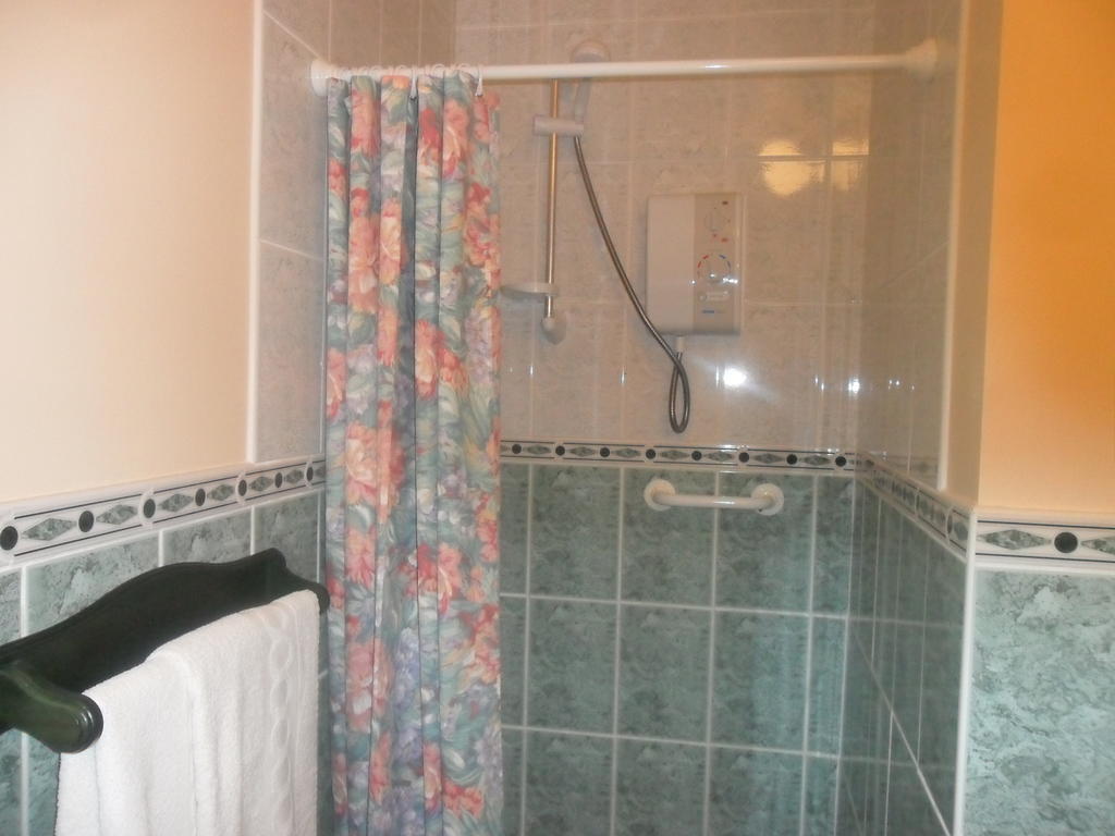 Glen House Room Only Accommodation Youghal Phòng bức ảnh