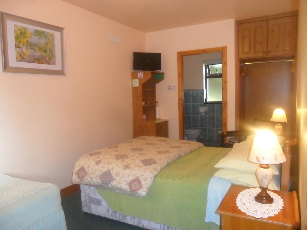 Glen House Room Only Accommodation Youghal Phòng bức ảnh